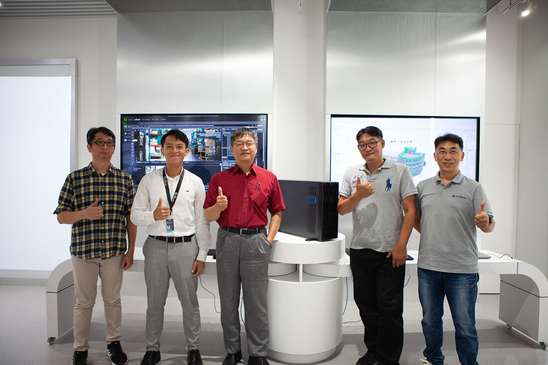 From left to right: Eric Chang, Chief Technology Officer at Gemhorn / Leo Wang, Business Development Manager at Giga Computing. / Ming-Hao Li, Manager of the Application Promotion Division at TABC / Sam Hsieh, Product Marketing Manager at Giga Computing / Ken Chen, Chief Executive Officer at Gemhorn