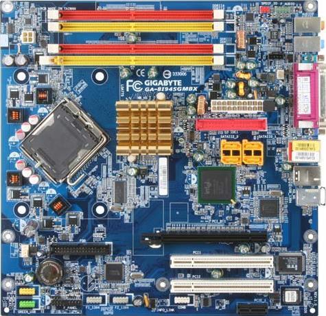 Moederbord - GA-8I945GMBX