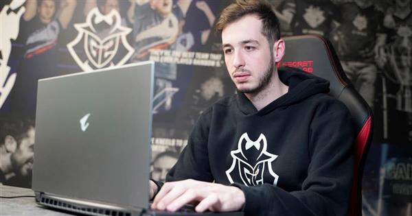 Buyers Guide 2020:   How to Choose the Best Gaming Laptop For Gaming and Live streaming PART 2