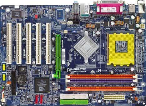 Μητρικές - GA-7N400S