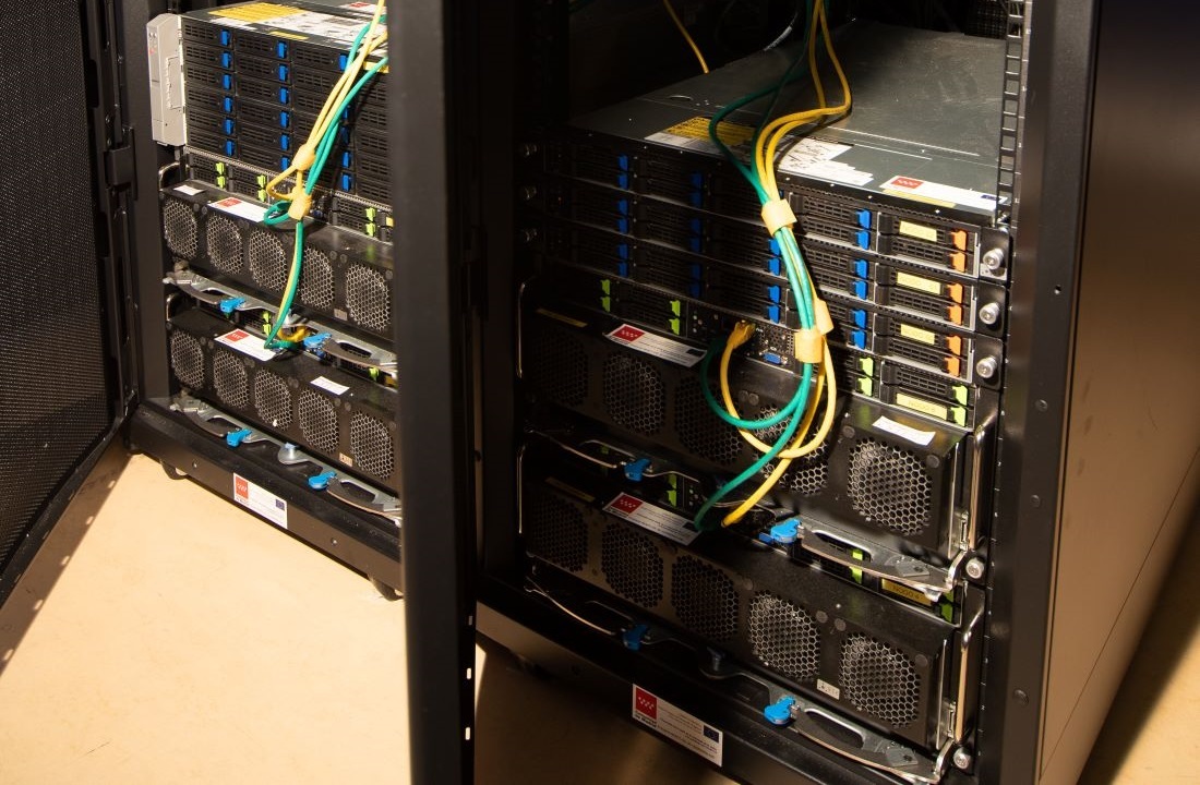 A part of the Talos computing cluster that GIGABYTE built for the University of Rey Juan Carlos. Not only does GIGABYTE have suitable products for different nodes in the cluster, but GIGABYTE also provides cluster management software, free of charge.