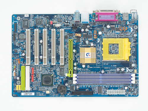 GA-7VT600-P-L (rev. 1.x) - Mainboards