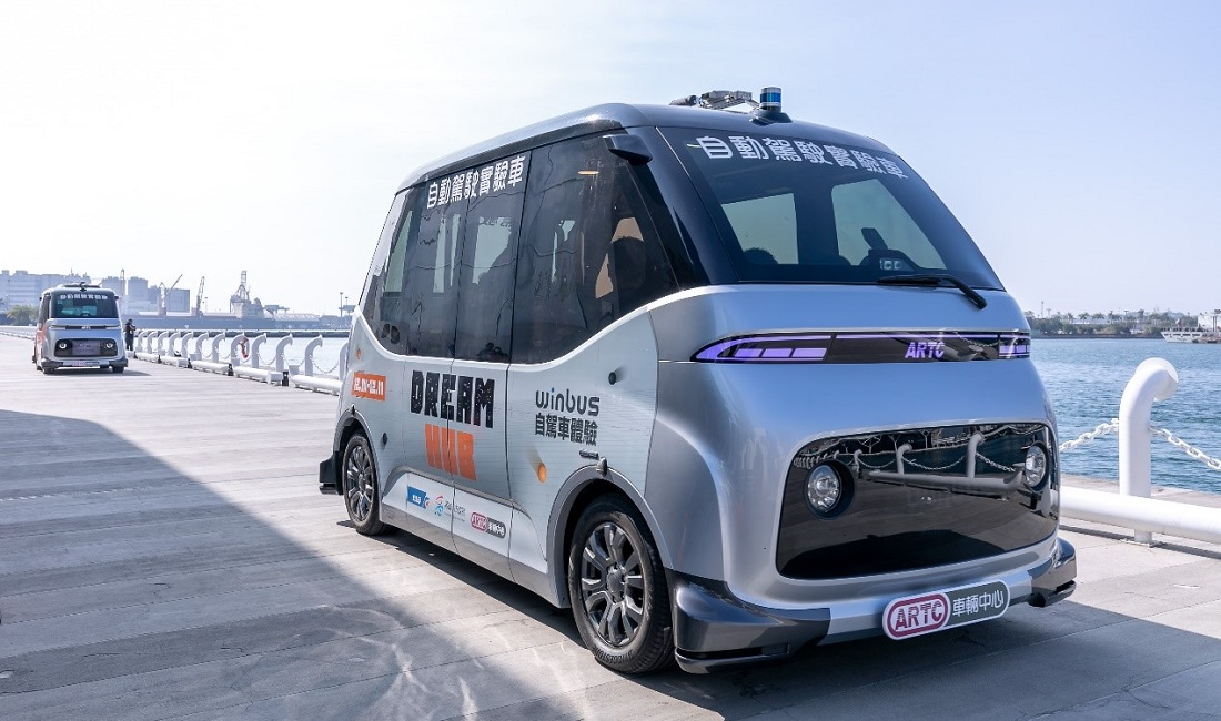 The WinBus is the best of Taiwan’s high tech and automotive sectors combined, and it is controlled and navigated by the GIGABYTE PILOT. GIGABYTE’s ADCU is not only ideal for self-driving cars, it may also be used by autonomous vessels, heavy machinery, and AMRs in various sectors.