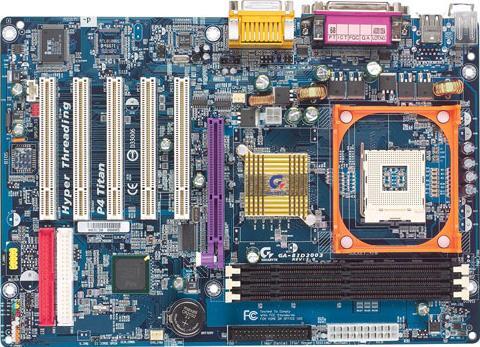 Moederbord - GA-8ID2003