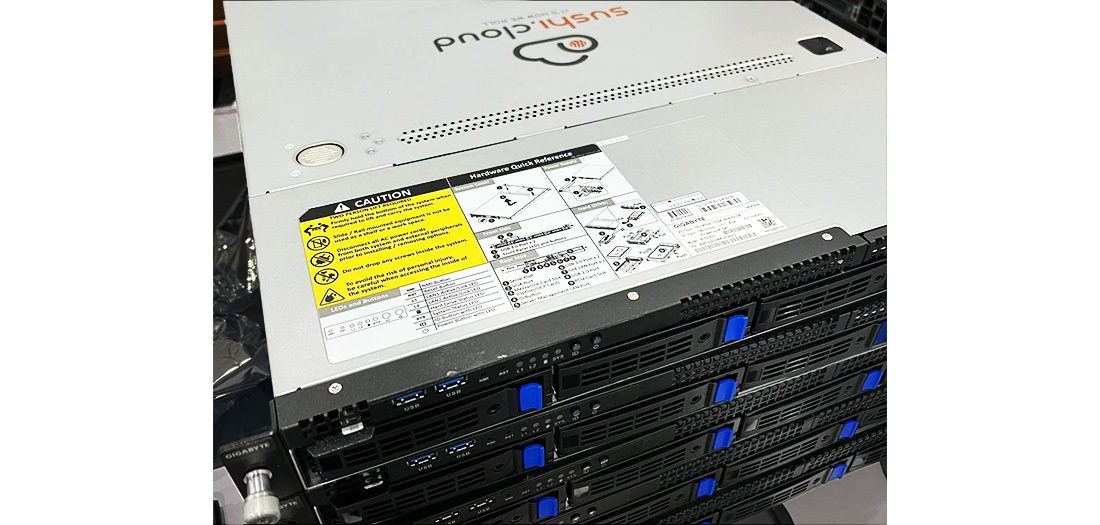 Sushi Cloud positions itself as a “challenger cloud compute company” that competes in the market with the bare-metal variant of cloud services. Bare-metal gives end users exclusive access to the computing resources they have paid for. GIGABYTE’s R152-Z30 Rack Server is the backbone of Sushi Cloud’s bare-metal infrastructure.